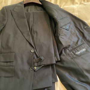 Tom Ford 2-Piece Suit in Black - 48R (38 USA)